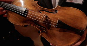 Violin_Held