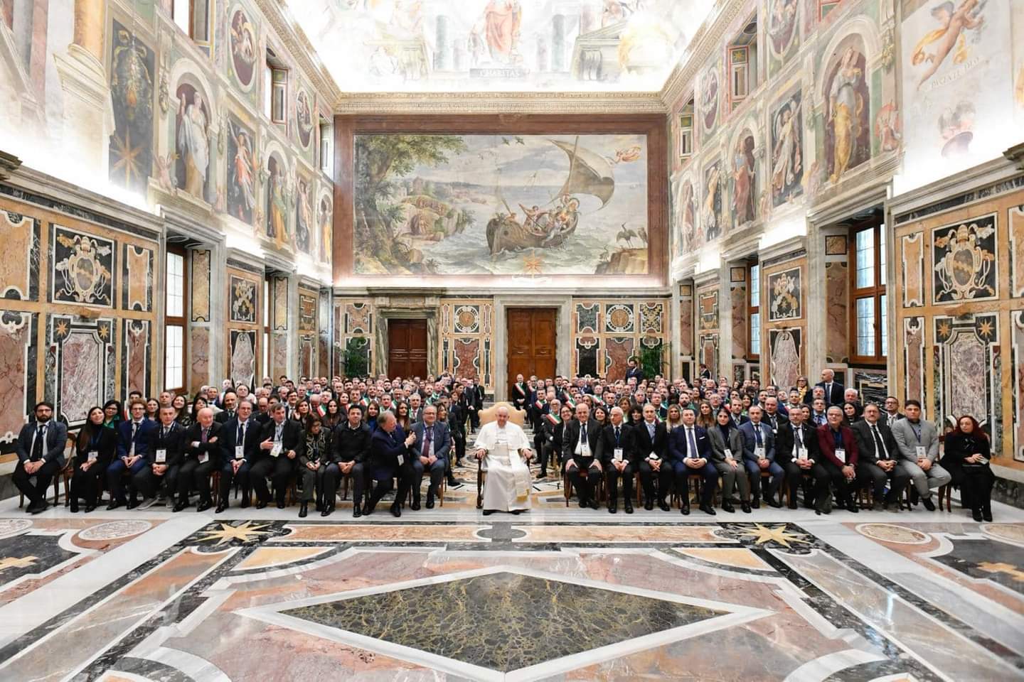 Papa Francesco ai sindaci delle aree interne: ‘Collaborate contro spopolamento’