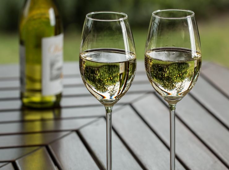 Calici di vino (Pixabay)-irpiniapost.it