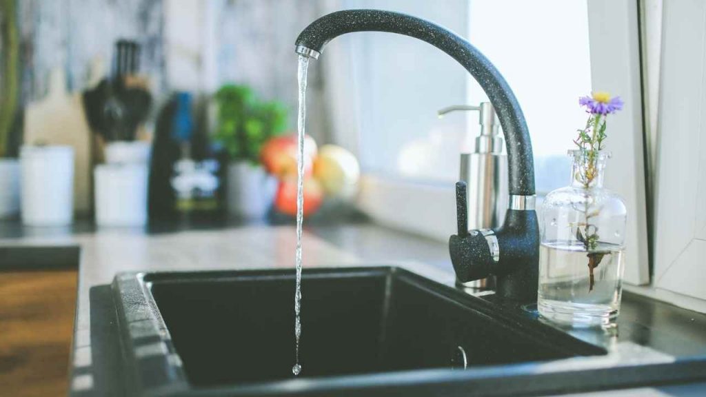 Acqua dal rubinetto