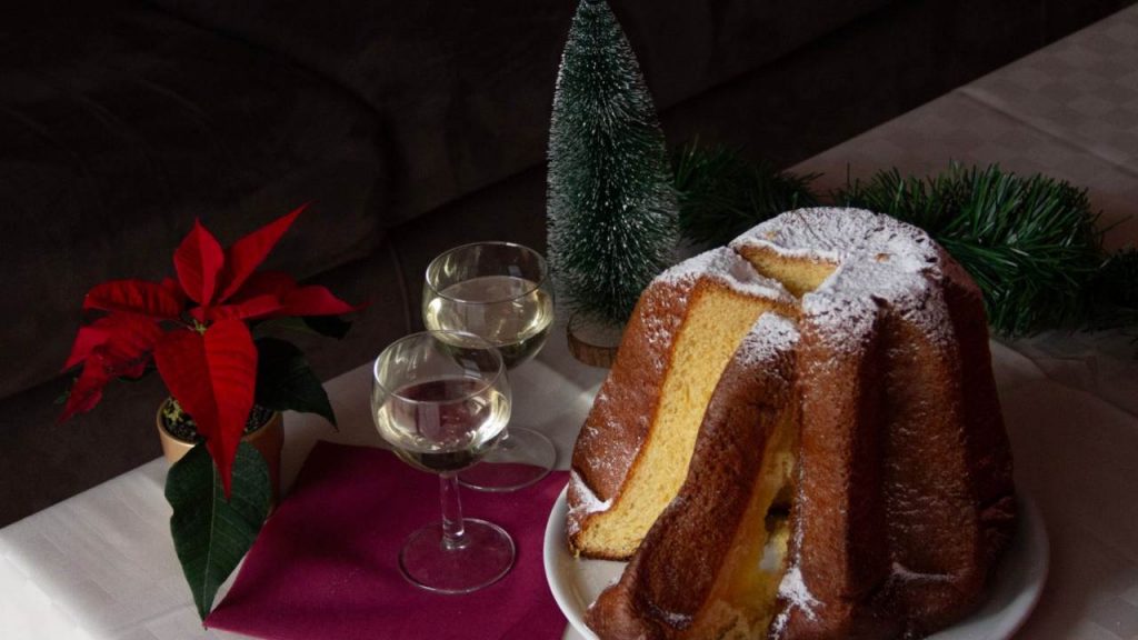 pandoro e bicchieri